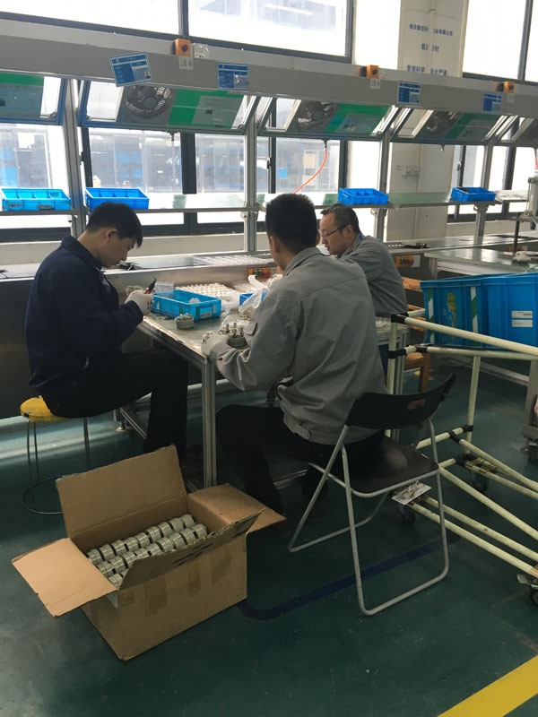 團(tuán)結(jié)拼搏，保障交付