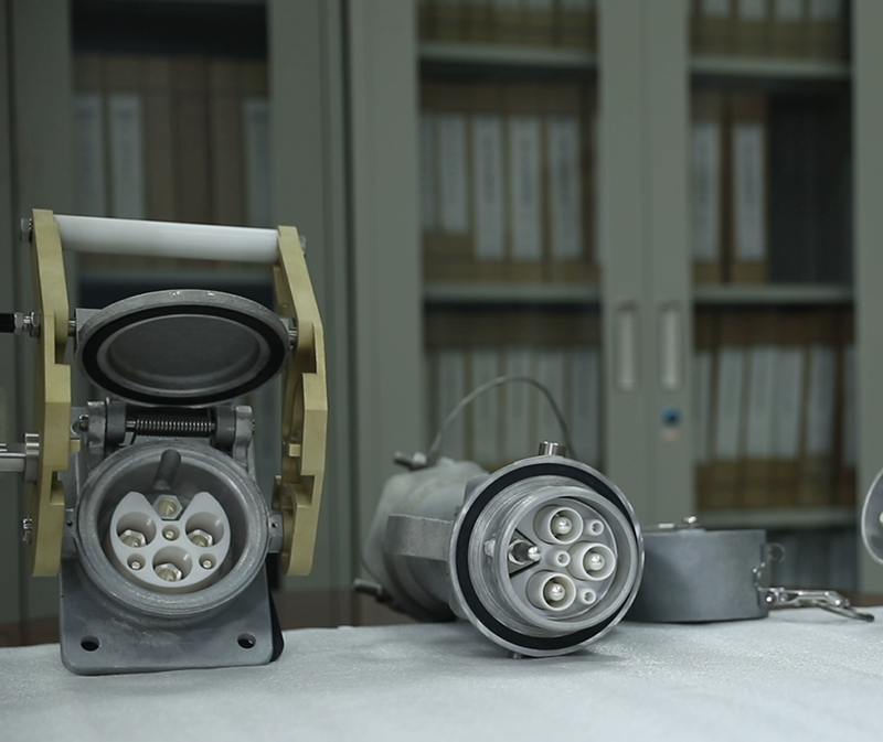 DL7-AC7200_350高壓插頭插座(岸基)