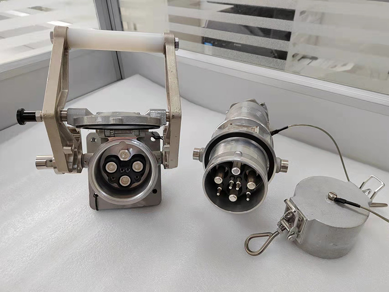 DL8-AC690_250 低壓插頭插座(岸基)